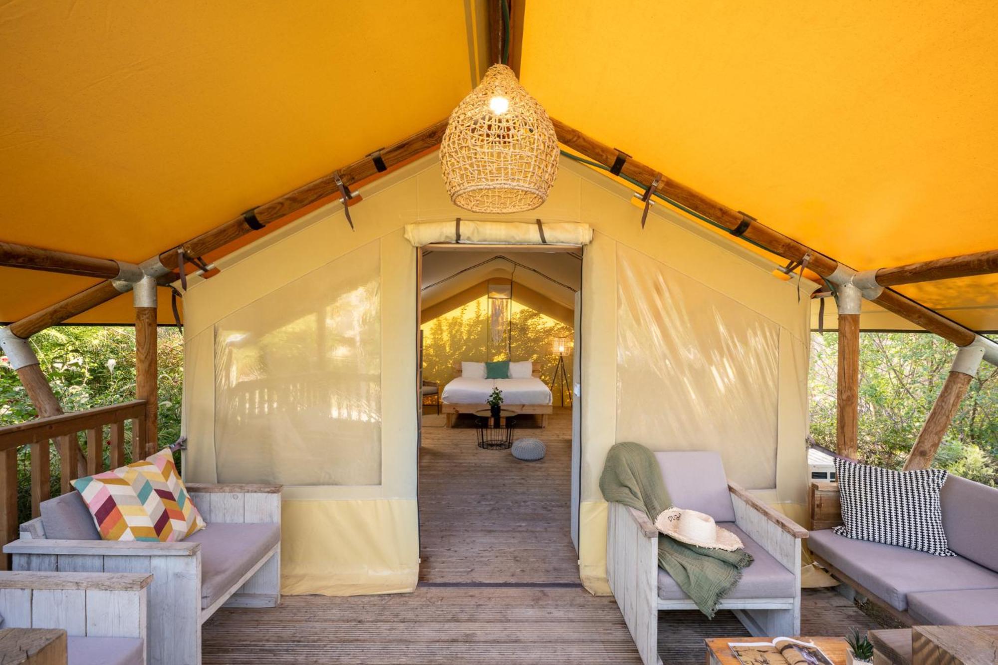 Layla Glamping Hotel Нир Давид Екстериор снимка