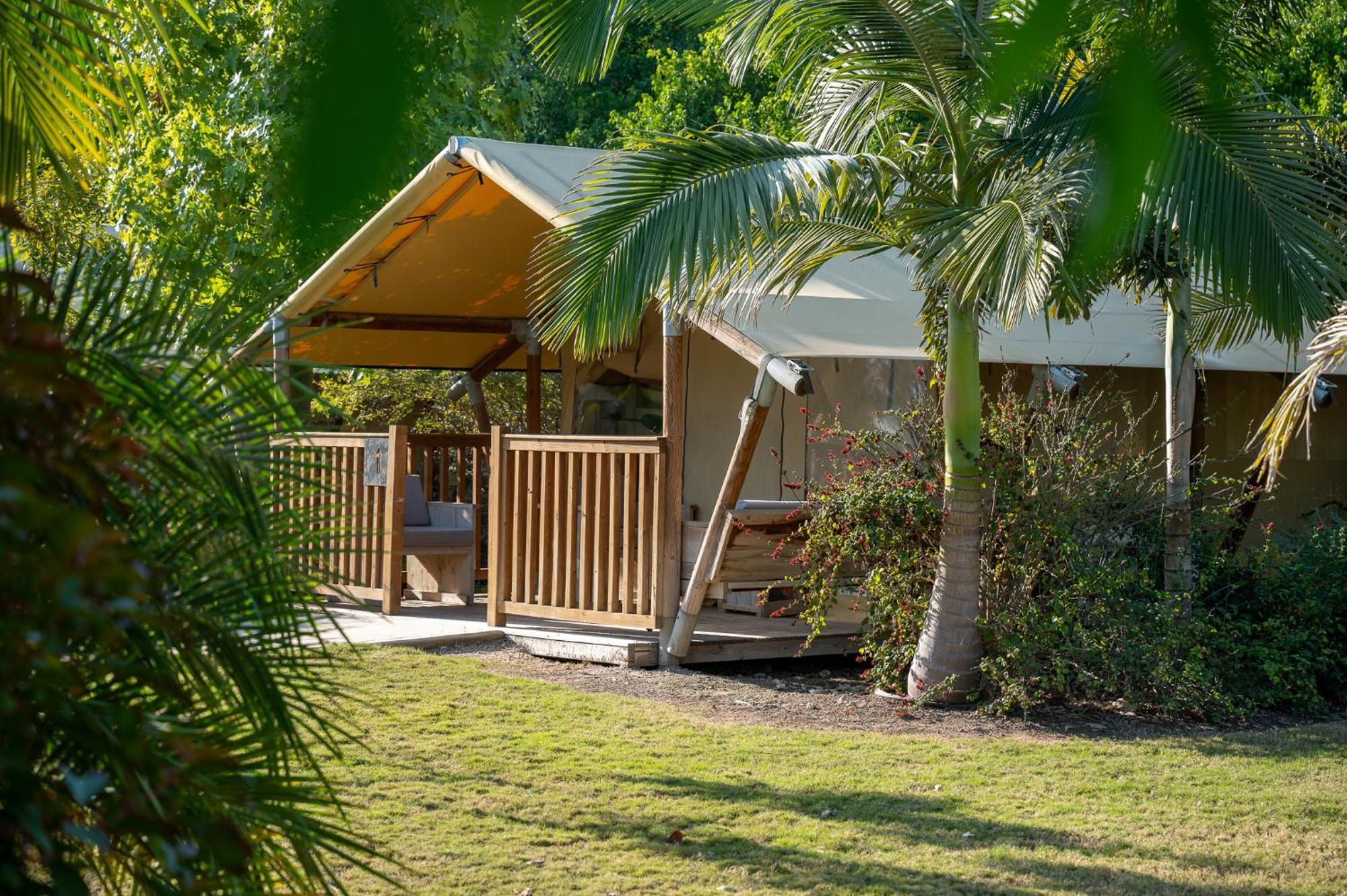 Layla Glamping Hotel Нир Давид Екстериор снимка