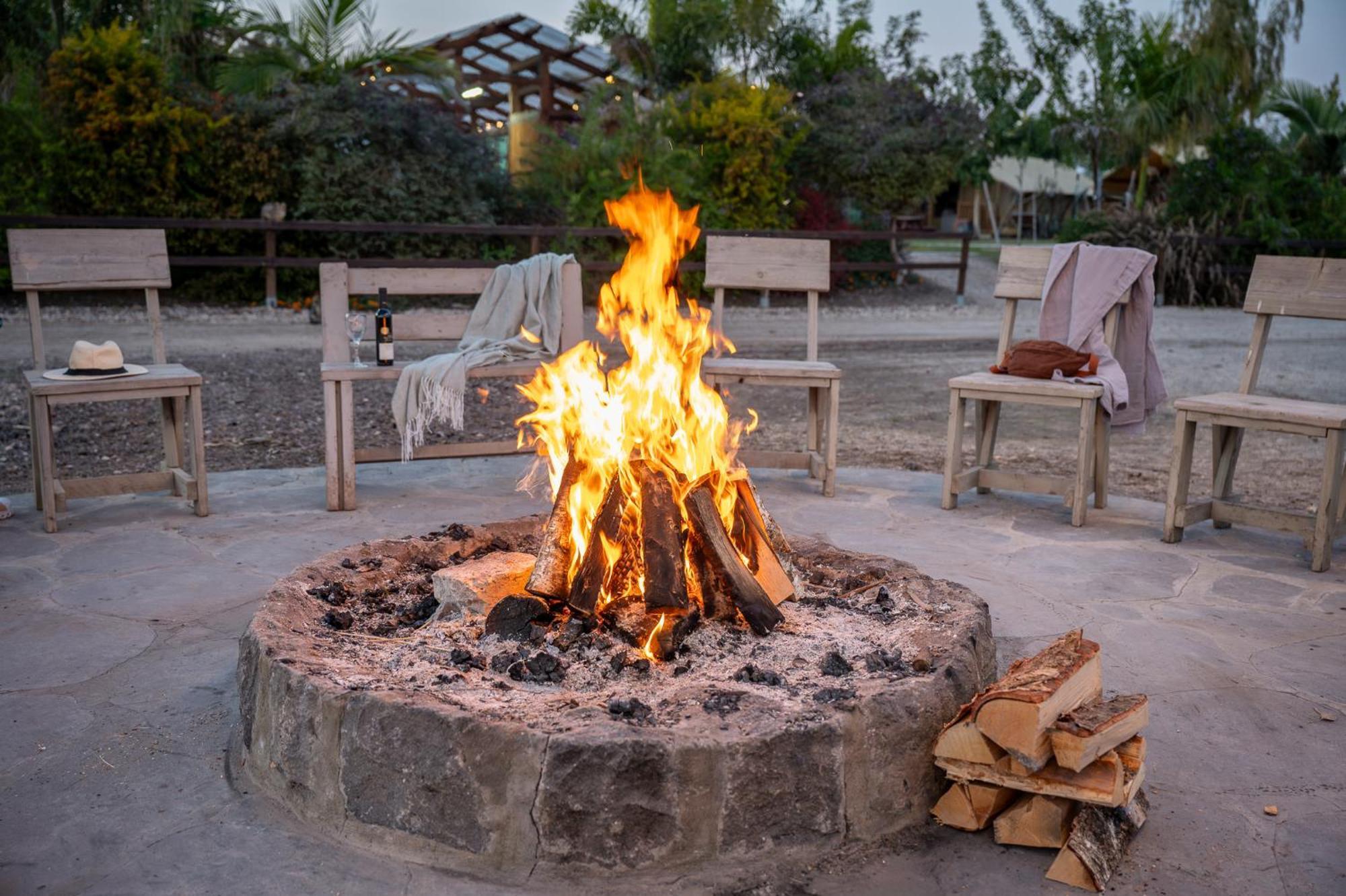 Layla Glamping Hotel Нир Давид Екстериор снимка