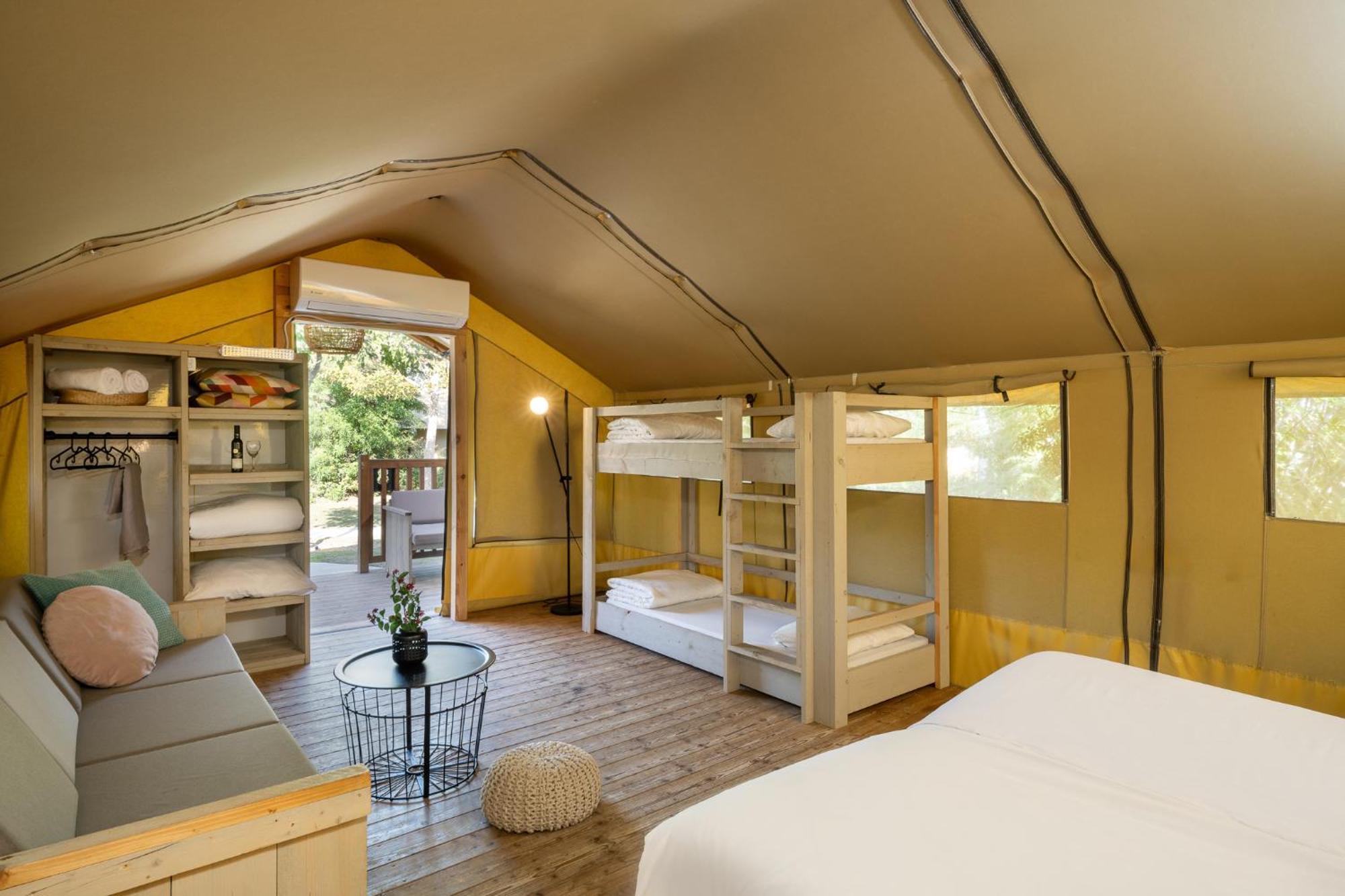 Layla Glamping Hotel Нир Давид Екстериор снимка